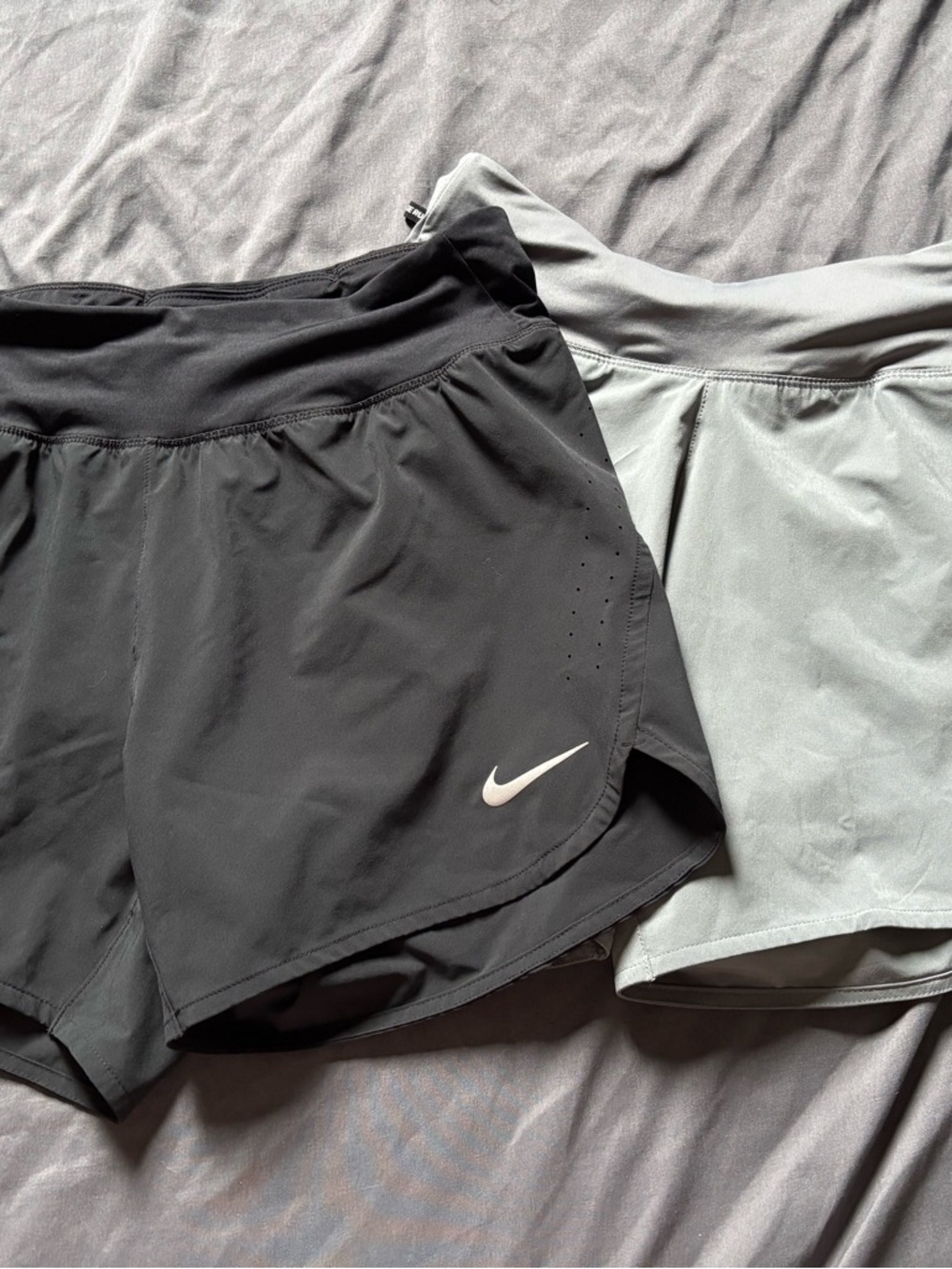 2 pair Nike Eclipse Dri-Fit Shorts 5” Size Small Gray and Black - Picture 2 of 12